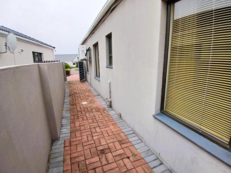 3 Bedroom Property for Sale in Stilbaai Wes Western Cape